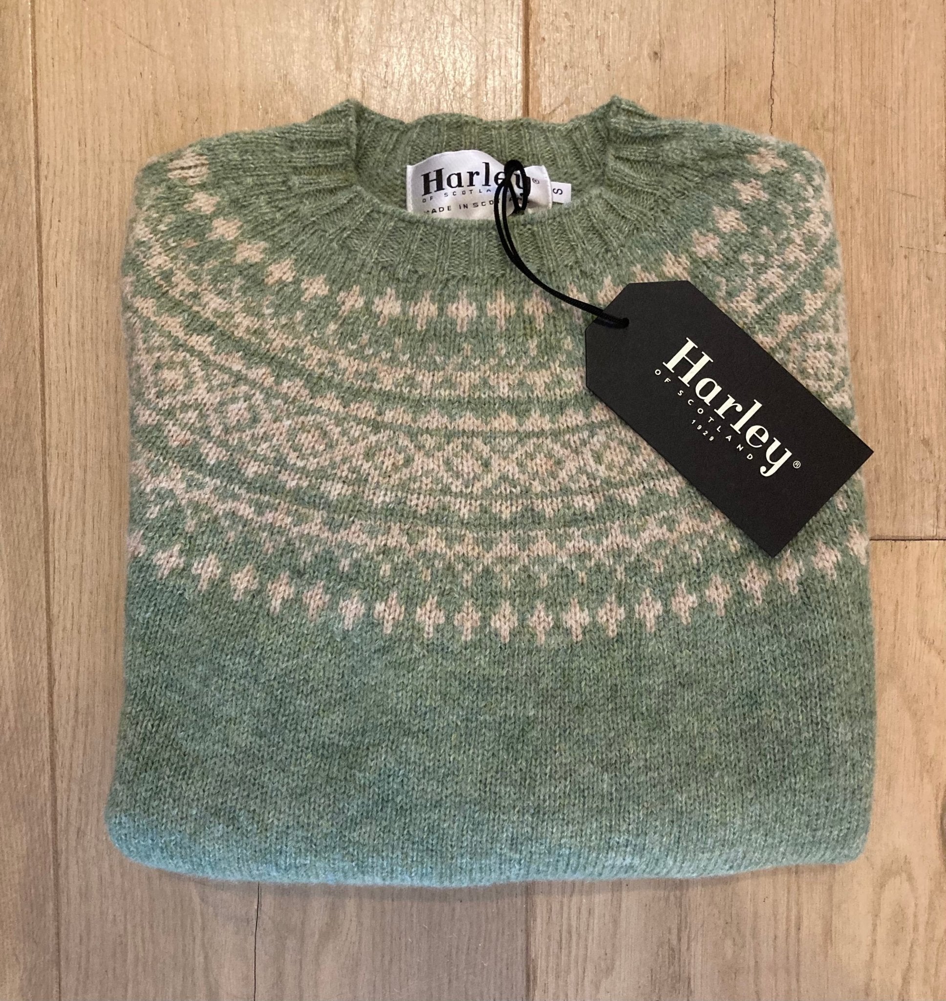 Fair Isle Trui Dames | Harley Of Scotland | Salie Groen - Harley of Scotland - Vesten