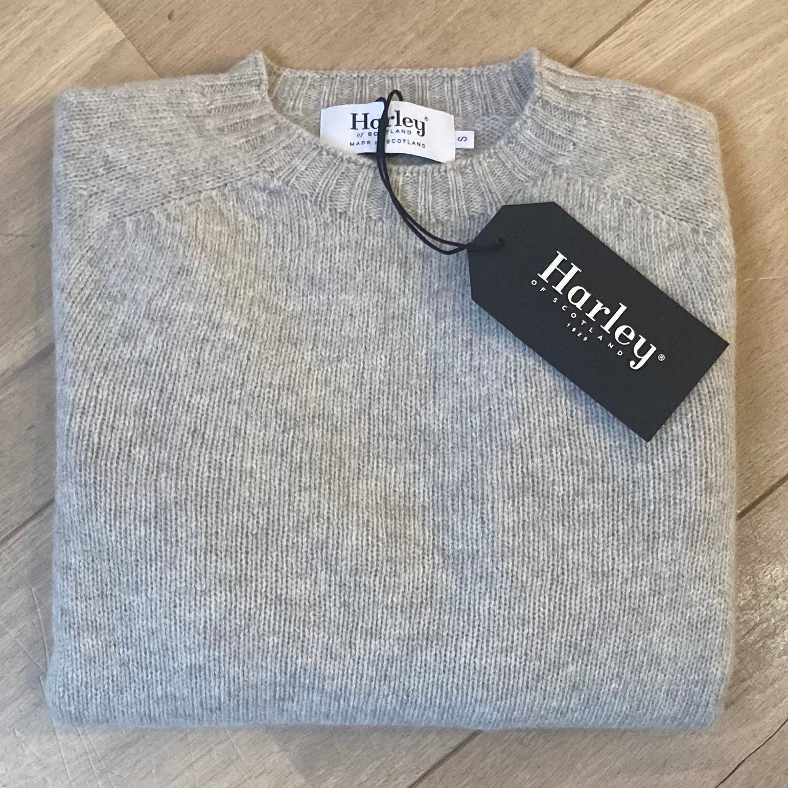 Trui | Virgin Wool | Vellum - Harley of Scotland - Truien